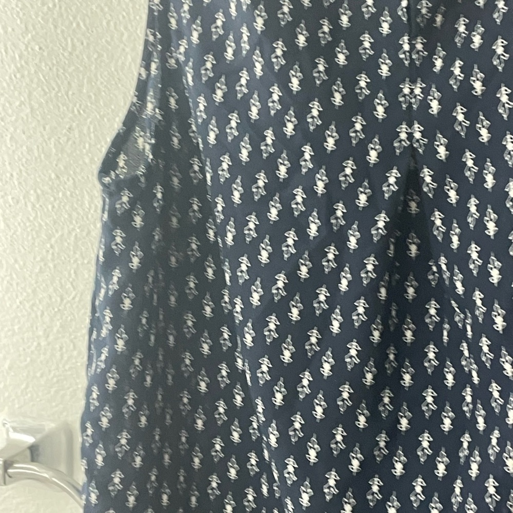 Max Studio Dark Blue Top with White Pattern